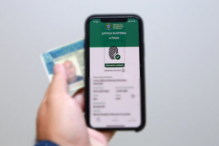 Veja como consultar a situação do título e conferir a biometria Veja como consultar a situação do título e conferir a biometria - Foto: Antonio Augusto/TSE