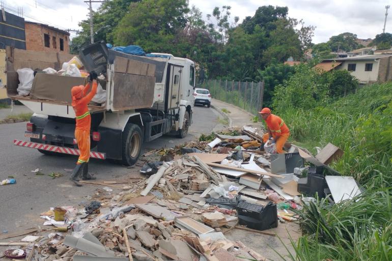 BH pode pagar até 30% de multa a quem denunciar descarte irregular de lixo; veja como funcionará - Foto: PBH/Divulgação