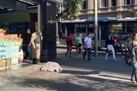 Homem é encontrado morto no Centro de BH Homem é encontrado morto no Centro de BH - Foto: Reprodução