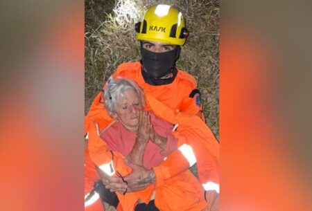 Idosa de 95 anos é encontrada viva após passar mais de 24h em mata na Grande BH Idosa de 95 anos é encontrada viva após passar mais de 24h em mata na Grande BH - Foto: Divulgação/CBMMG