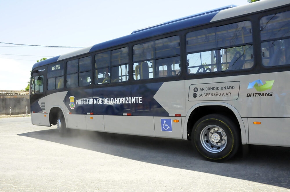 Obras mudam itinerários de 8 linhas de ônibus em BH; veja ruas e pontos afetados - Foto: Amira Hissa/ PBH
