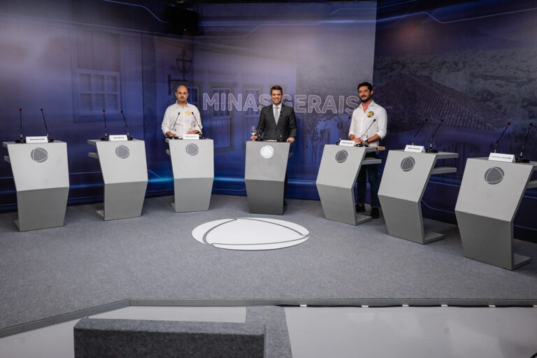 Gabriel Azevedo e Mateus Simões criticam candidatos que faltaram a debate pelo Governo de MG Gabriel Azevedo e Mateus Simões criticam candidatos que faltaram a debate pelo Governo de MG - Foto: Divulgação/Record Minas/MV Fotos