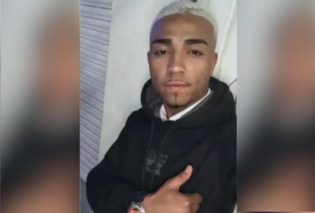 Jovem de 21 anos é morto a tiros na porta de casa em Santa Luzia Jovem de 21 anos é morto a tiros na porta de casa em Santa Luzia - Foto: Reprodução/Redes Sociais