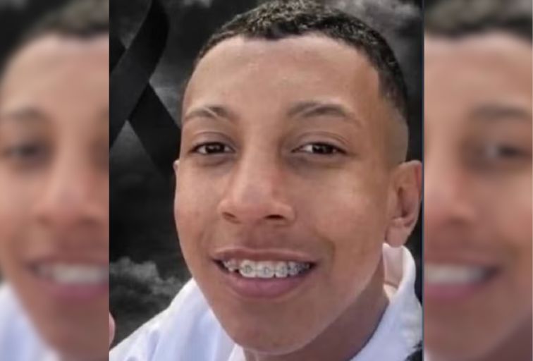 Adolescente da Grande BH morre após se afogar na Praia do Forte, em Cabo Frio Adolescente da Grande BH morre após se afogar na Praia do Forte, em Cabo Frio - Foto: Reprodução/Redes Sociais