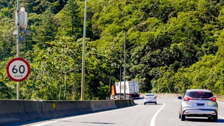 ANTT suspende testes de radares de velocidade média em rodovias de MG ANTT suspende testes de radares de velocidade média em rodovias de MG - Foto: Divulgação/ ANTT