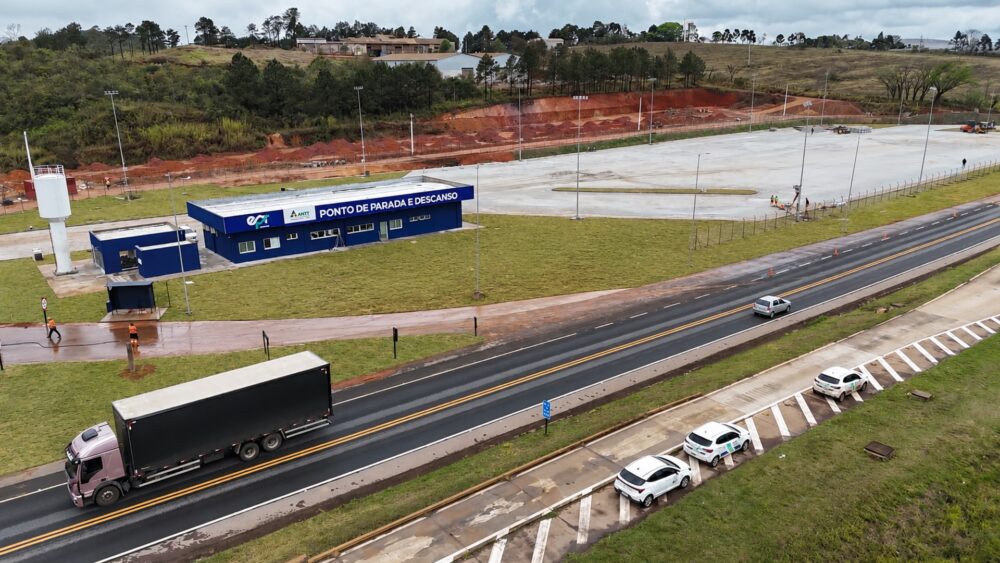BR-040 ganha primeiro ponto gratuito para descanso de caminhoneiros no Brasil - Foto: Divulgação/EPR Via Mineira