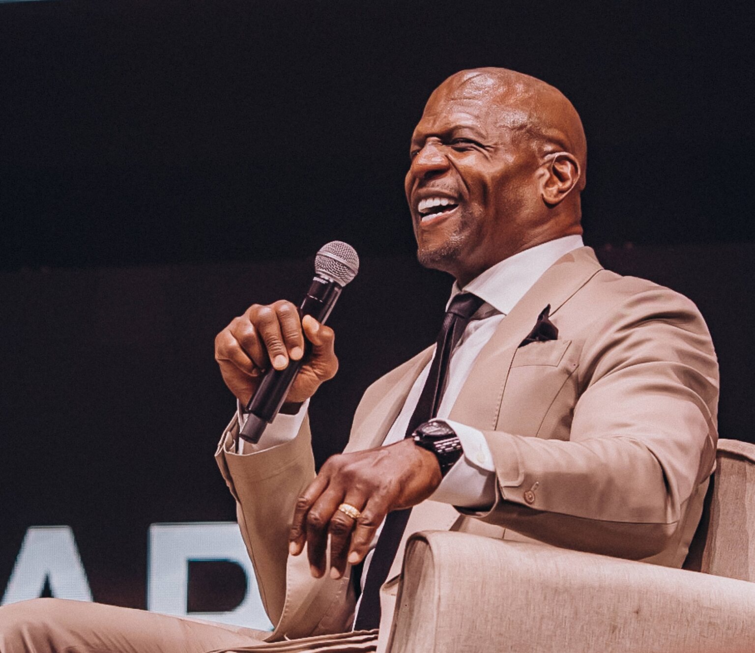 Terry Crews fala sobre carreira, vulnerabilidade e autenticidade no Hotmart FIRE em BH - Foto: Divulgação/Hotmart