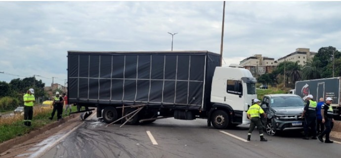 Anel Rodoviário é liberado após acidente com três veículos em BH - Foto: Divulgação/BHTrans