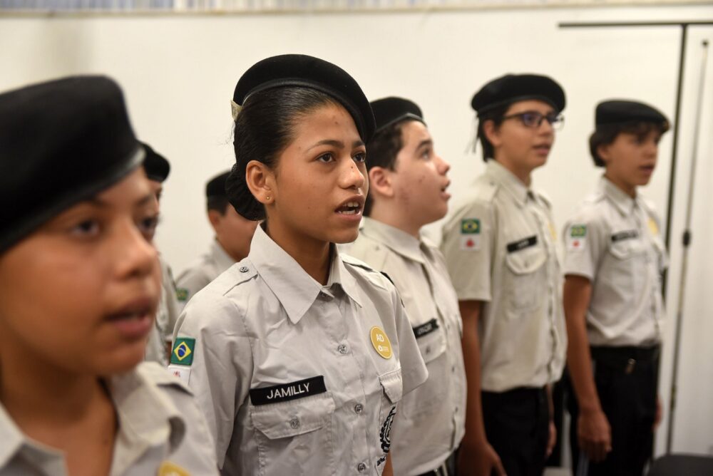 Câmara de BH aprova projeto que permite modelo cívico-militar em escolas privadas - Foto: Henrique Chendes/ALMG
