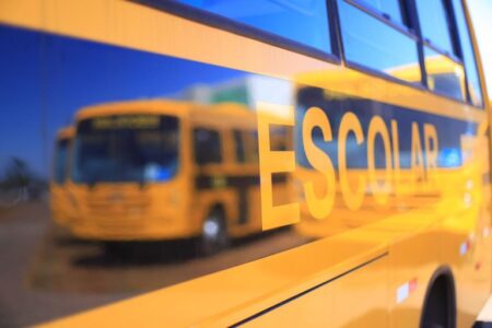 Menino de 12 anos morre atropelado por ônibus escolar em MG - Foto: Estevam Rafael/ PR