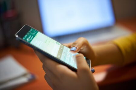 Eleitores de MG ganham atendimento pelo WhatsApp para tirar dúvidas sobre votação; veja como usar - Foto: Divulgação/Depositphotos