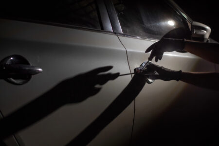 Bairro de BH lidera ranking de furtos e roubos de veículos em Minas Gerais; veja os 10 primeiros Veja os 10 bairros de Minas com mais furtos e roubos de veículos; 7 ficam em BH - Foto: Divulgação/Depositphotos