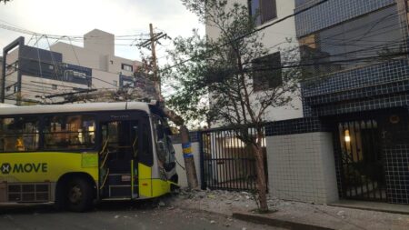 acidente onibus bh