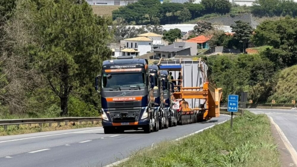 BR-381 pode ter interdições neste fim de semana para passagem de carga de 521 toneladas - Foto: Divulgação / Motiva Minas_SP