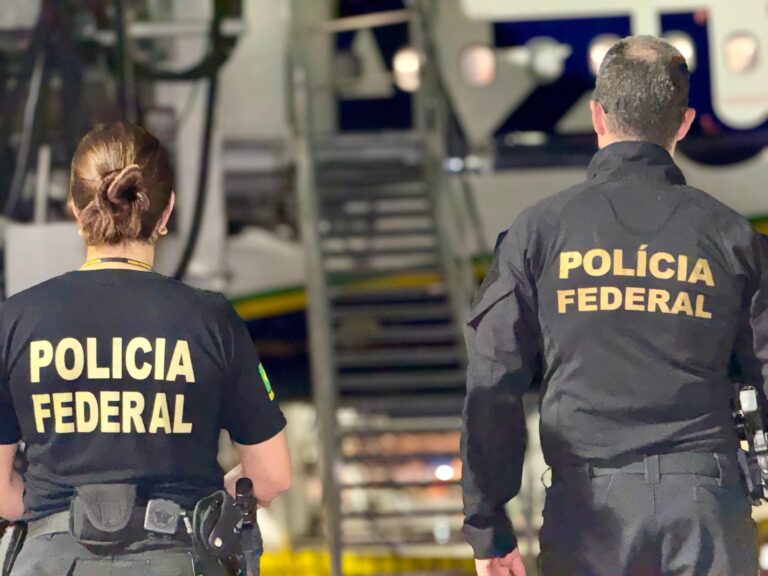 Brasileiro procurado pela Interpol é extraditado e levado para prisão em BH - Foto: Divulgação/PF